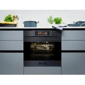 Встраиваемый электрический  духовой шкаф Kaiser EH 6341  с TFT дисплеем и сенсорным управлением